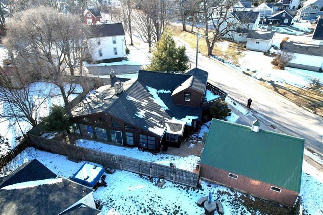 135 Southwest Road, Platteville, WI 53818