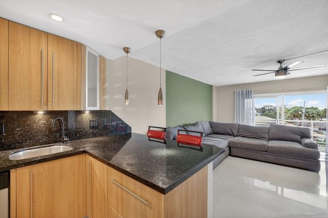 2900 NE 30th Street A4, Fort Lauderdale, FL 33306