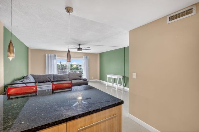 2900 NE 30th Street A4, Fort Lauderdale, FL 33306