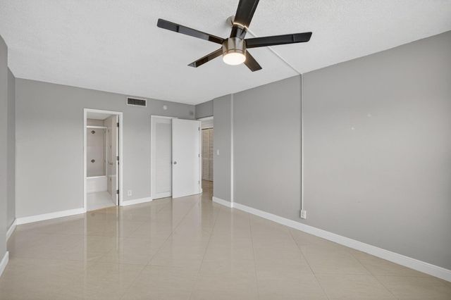 2900 NE 30th Street A4, Fort Lauderdale, FL 33306