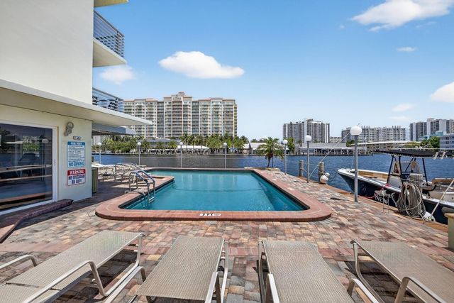 2900 NE 30th Street A4, Fort Lauderdale, FL 33306