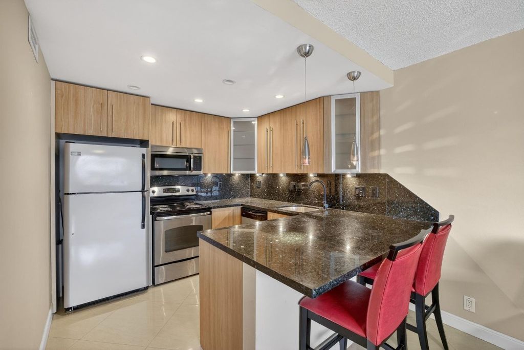 2900 NE 30th Street A4, Fort Lauderdale, FL 33306