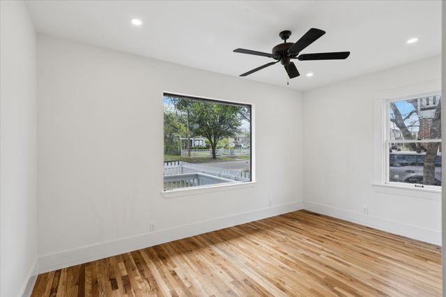 2250 Lipscomb Street, Fort Worth, TX 76110