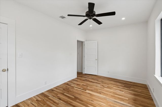 2250 Lipscomb Street, Fort Worth, TX 76110