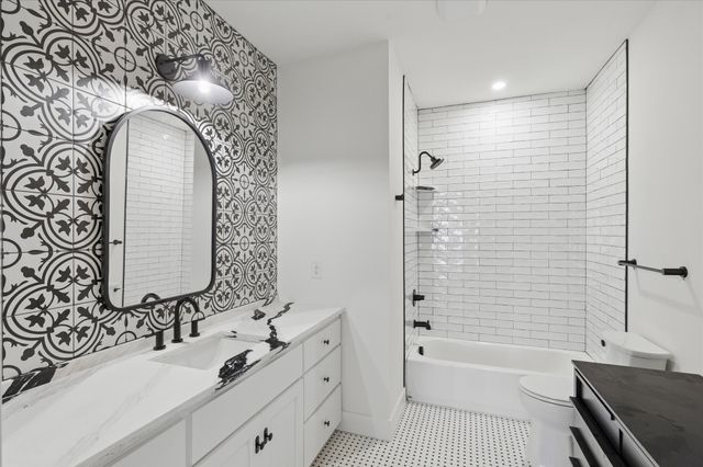 2250 Lipscomb Street, Fort Worth, TX 76110