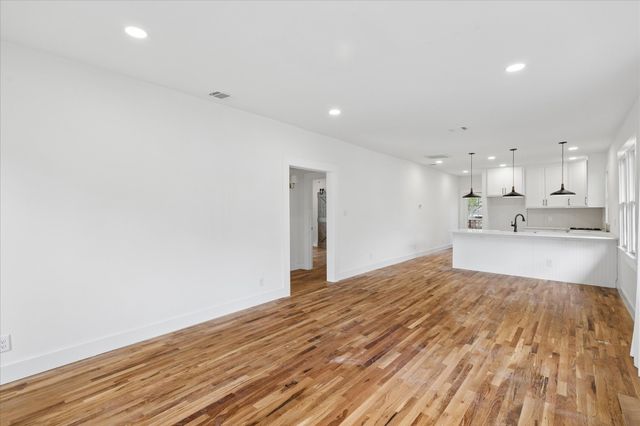 2250 Lipscomb Street, Fort Worth, TX 76110