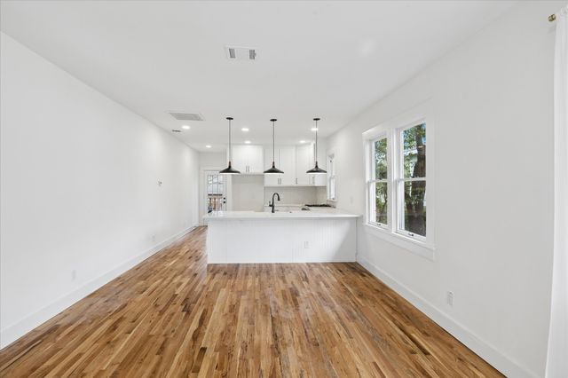 2250 Lipscomb Street, Fort Worth, TX 76110