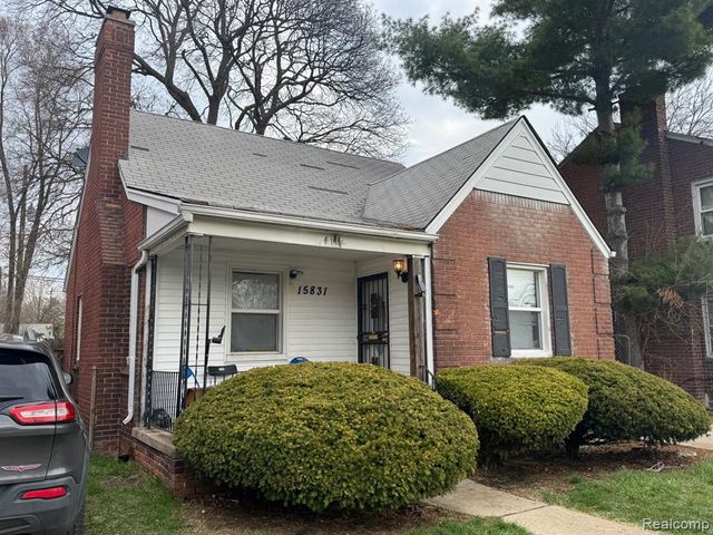 15831 Saratoga Street, Detroit, MI 48205