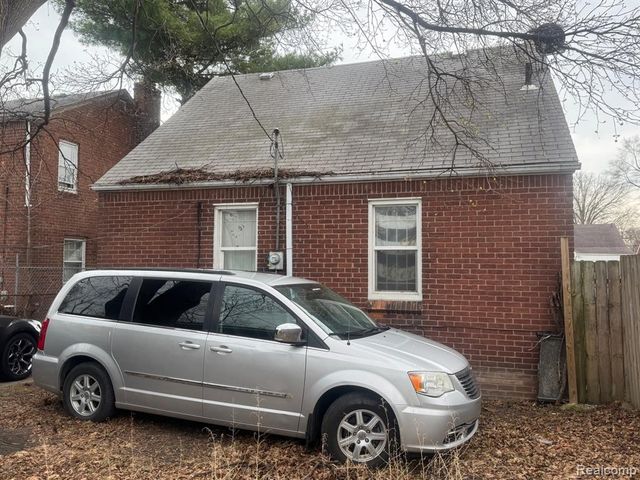 15831 Saratoga Street, Detroit, MI 48205