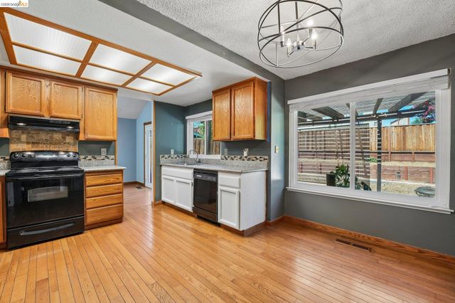 2840 Honeysuckle Circle, Antioch, CA 94531