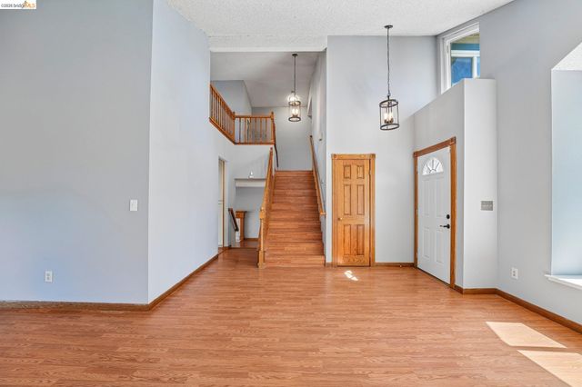 2840 Honeysuckle Circle, Antioch, CA 94531