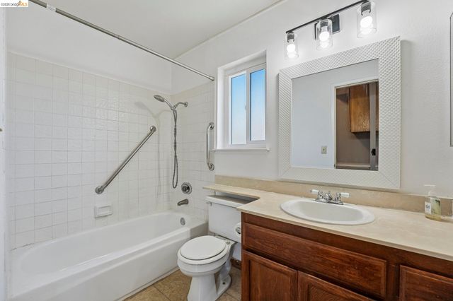 2840 Honeysuckle Circle, Antioch, CA 94531