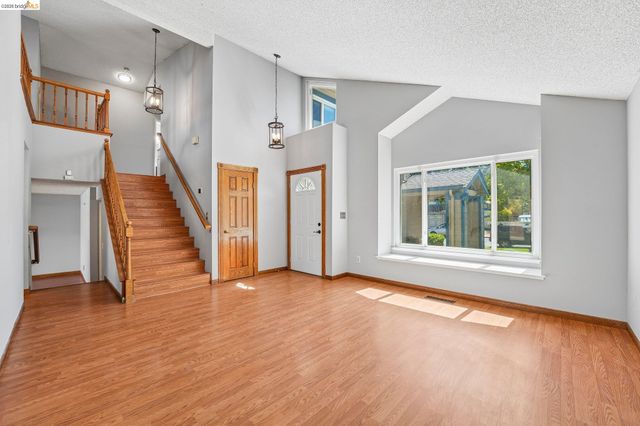 2840 Honeysuckle Circle, Antioch, CA 94531