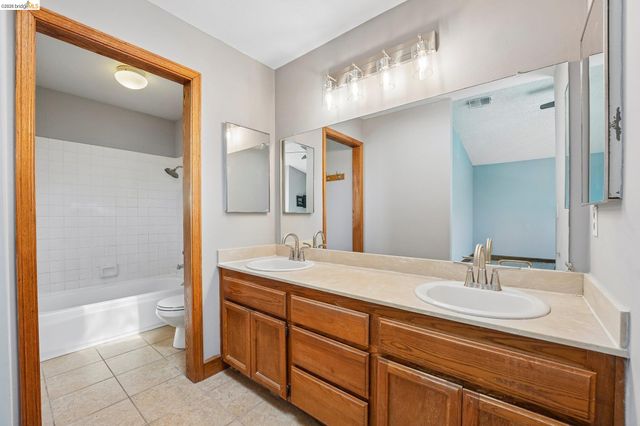 2840 Honeysuckle Circle, Antioch, CA 94531