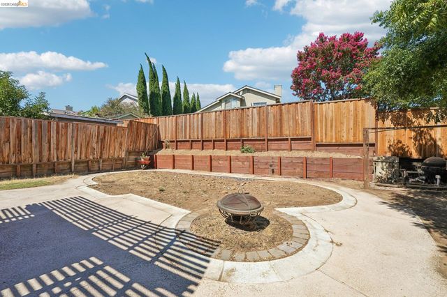2840 Honeysuckle Circle, Antioch, CA 94531