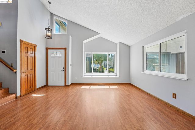2840 Honeysuckle Circle, Antioch, CA 94531