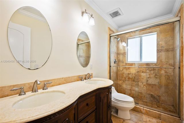 6185 W 10th Ave, Hialeah, FL 33012