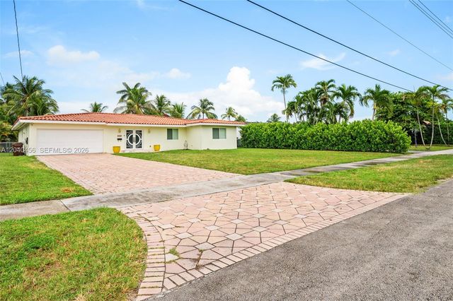 6185 W 10th Ave, Hialeah, FL 33012