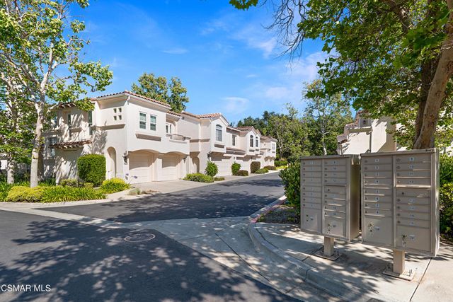 1048 Mountain Oak Place, Newbury Park, CA 91320
