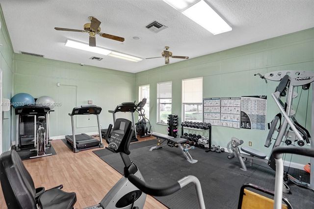 2801 Somerset Drive 408, Lauderdale Lakes, FL 33311