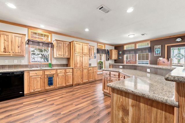 298 Nugent Drive, Livingston, TX 77351