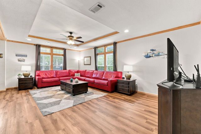 298 Nugent Drive, Livingston, TX 77351