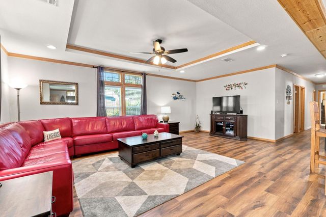 298 Nugent Drive, Livingston, TX 77351