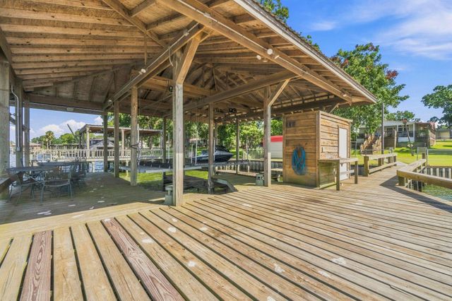 298 Nugent Drive, Livingston, TX 77351