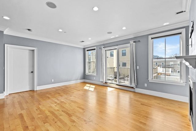 37 P St 3, Boston, MA 02127