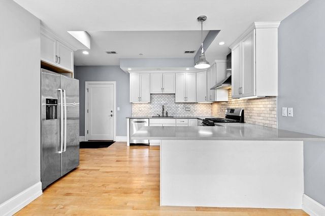 37 P St 3, Boston, MA 02127