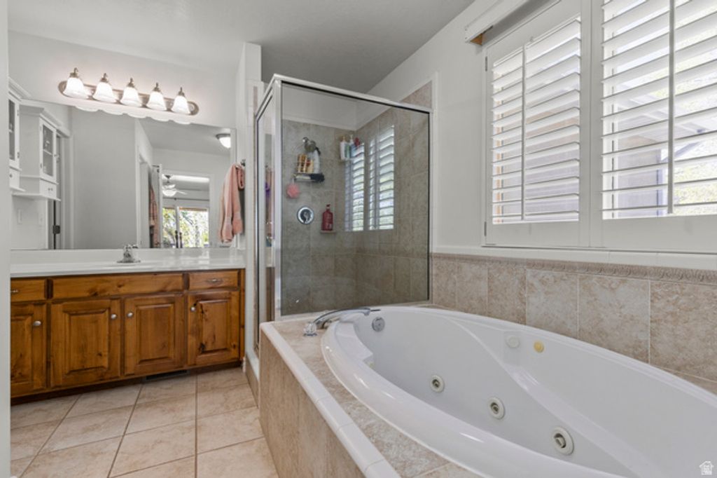 Image 19 of property listing at 3648 TROON DR, Syracuse, UT 84075