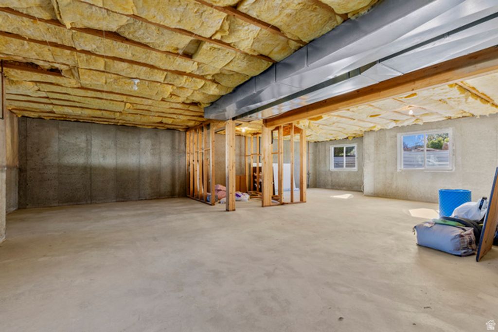 Image 28 of property listing at 3648 TROON DR, Syracuse, UT 84075