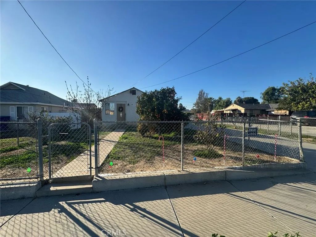 5816 Warren, Riverside, CA 92503