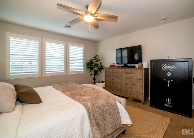 5308 Aurora Way, Bakersfield, CA 93306