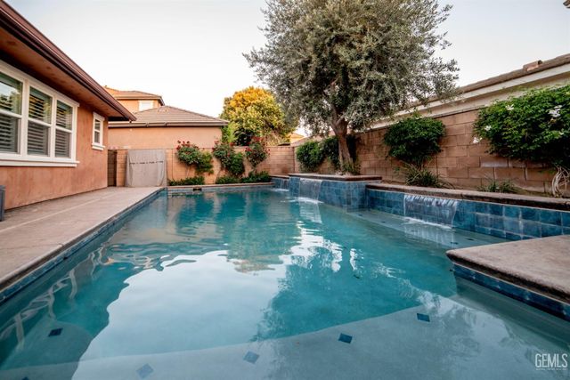 5308 Aurora Way, Bakersfield, CA 93306