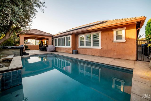 5308 Aurora Way, Bakersfield, CA 93306