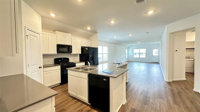 171 Tofalla, Kyle, TX 78640