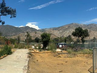 102 W Poppyfields Drive, Altadena, CA 91001