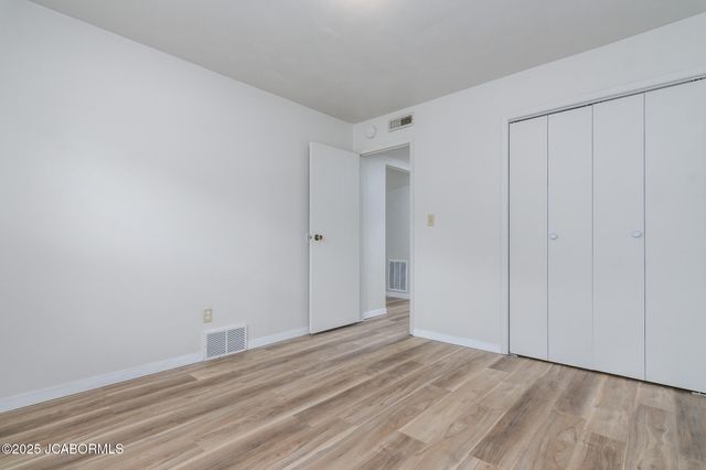 5401 COLLIER LANE, Jefferson City, MO 65109