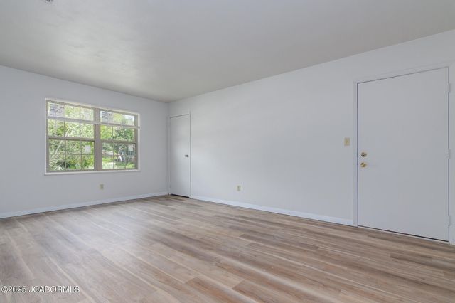 5401 COLLIER LANE, Jefferson City, MO 65109