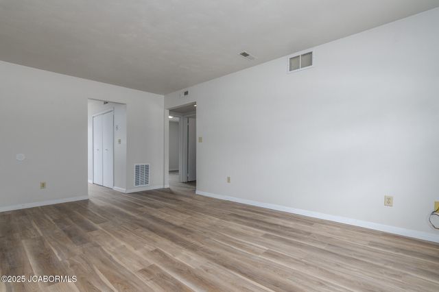 5401 COLLIER LANE, Jefferson City, MO 65109