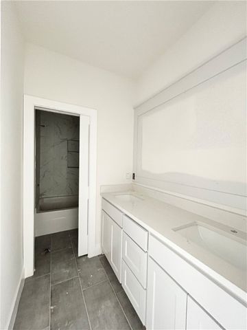 1448 NW Bella Vista Road, Bentonville, AR 72712