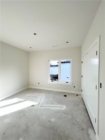 1448 NW Bella Vista Road, Bentonville, AR 72712