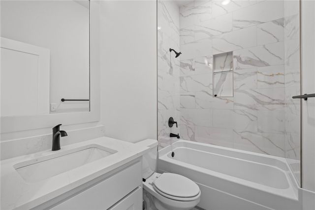 1448 NW Bella Vista Road, Bentonville, AR 72712