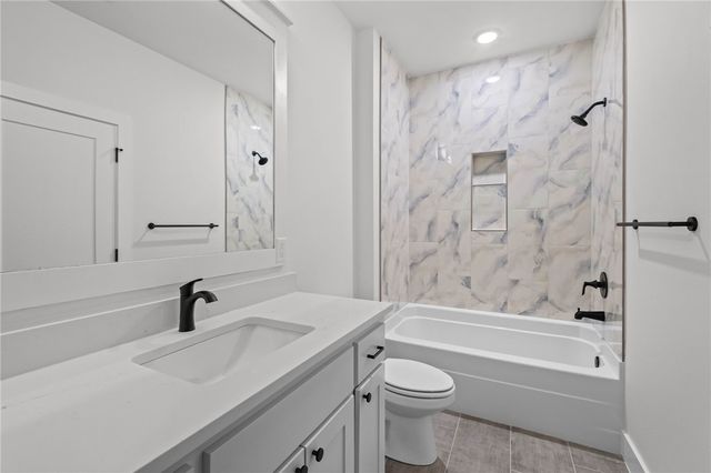 1448 NW Bella Vista Road, Bentonville, AR 72712