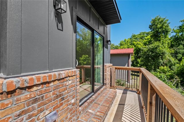1448 NW Bella Vista Road, Bentonville, AR 72712