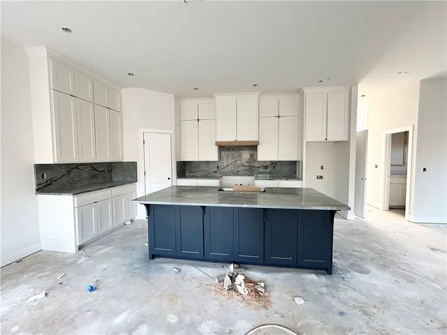 1448 NW Bella Vista Road, Bentonville, AR 72712