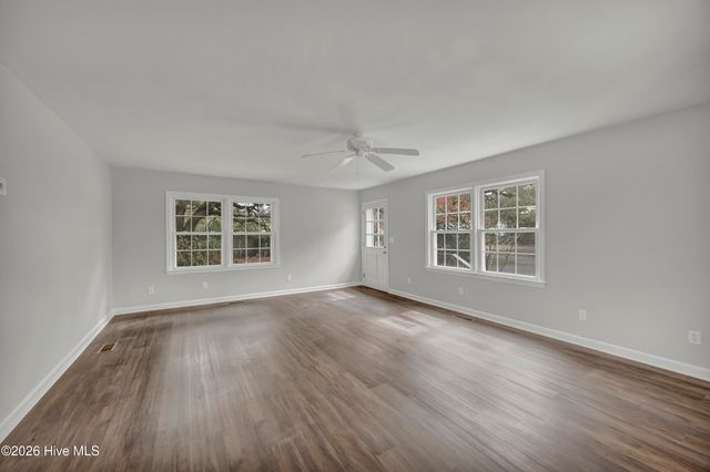 6102 Teal Street, Wilmington, NC 28403