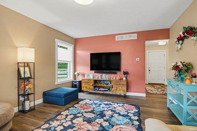 54098 Starner Avenue, Elkhart, IN 46514