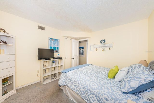 4750 COVE CIRCLE 303, St Petersburg, FL 33708